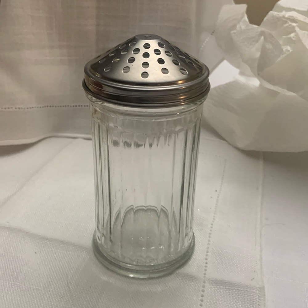Old Restaurant-Style Glass/cheese Shaker w/Clear Ribbed Glass & Chrome Top
